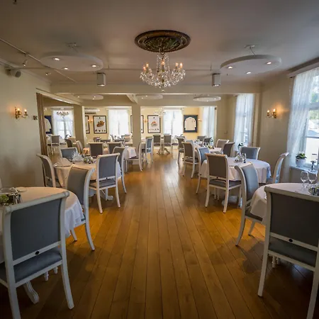 Bekkjarvik Gjestgiveri Hotell 3*