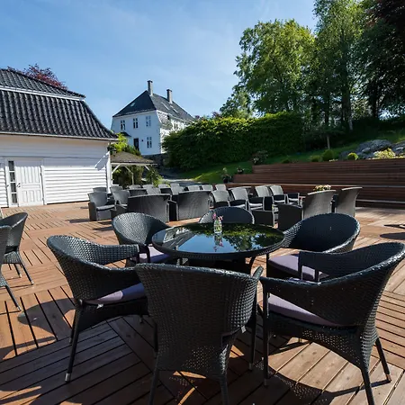 Bekkjarvik Gjestgiveri Hotell 3*