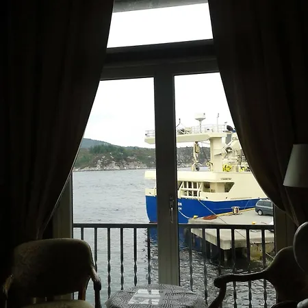 Bekkjarvik Gjestgiveri Hotel