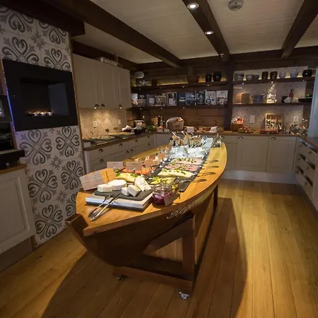 Bekkjarvik Gjestgiveri Hotel 3*