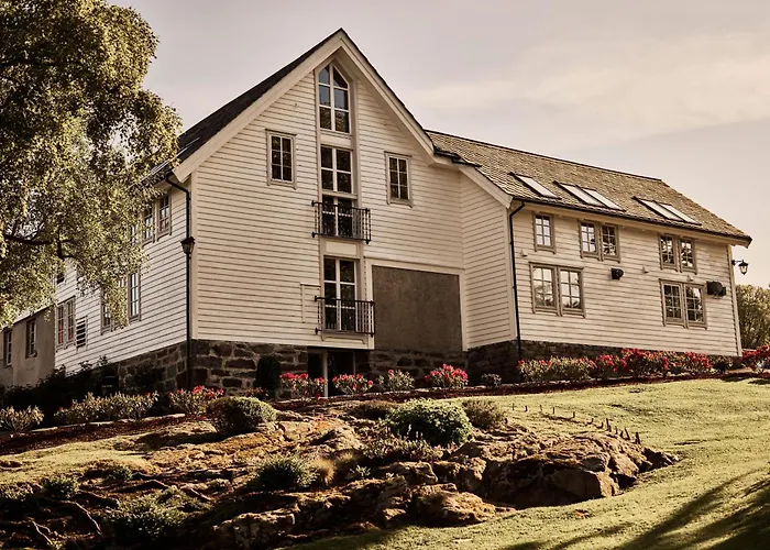 מלון Bekkjarvik Gjestgiveri