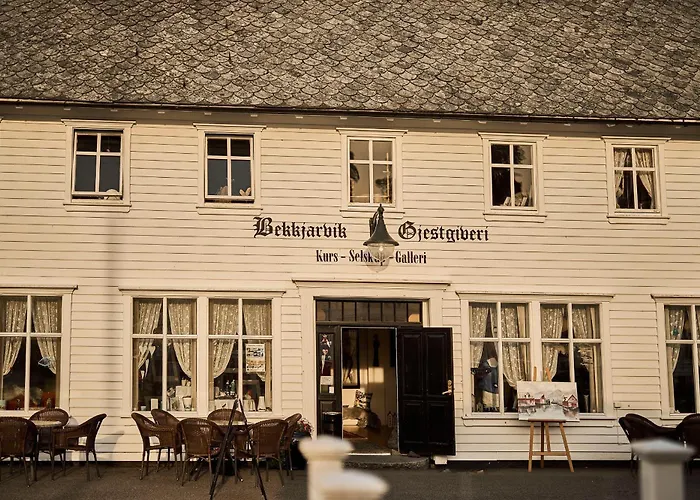 מלון Bekkjarvik Gjestgiveri Bekkjarvik