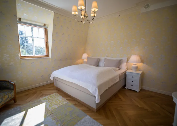 Bekkjarvik Gjestgiveri 3*