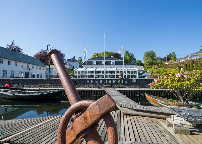מלון Bekkjarvik Gjestgiveri